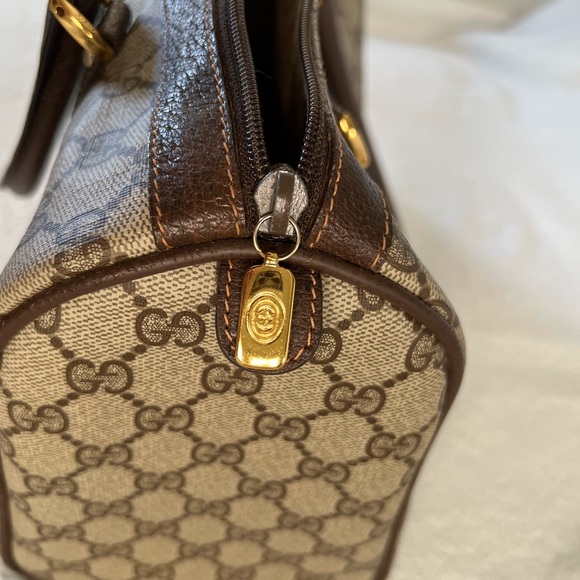 EUC Gucci Boston bag! - Picture 7 of 9
